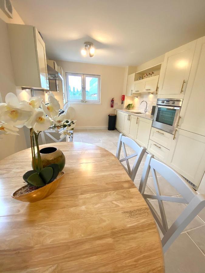 Monart Stylish City Centre Apartment, 2 Bed, Sleeps 6 Perth Ngoại thất bức ảnh
